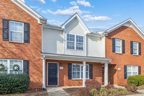 1039 Sitting Bull Xing Murfreesboro TN 37128