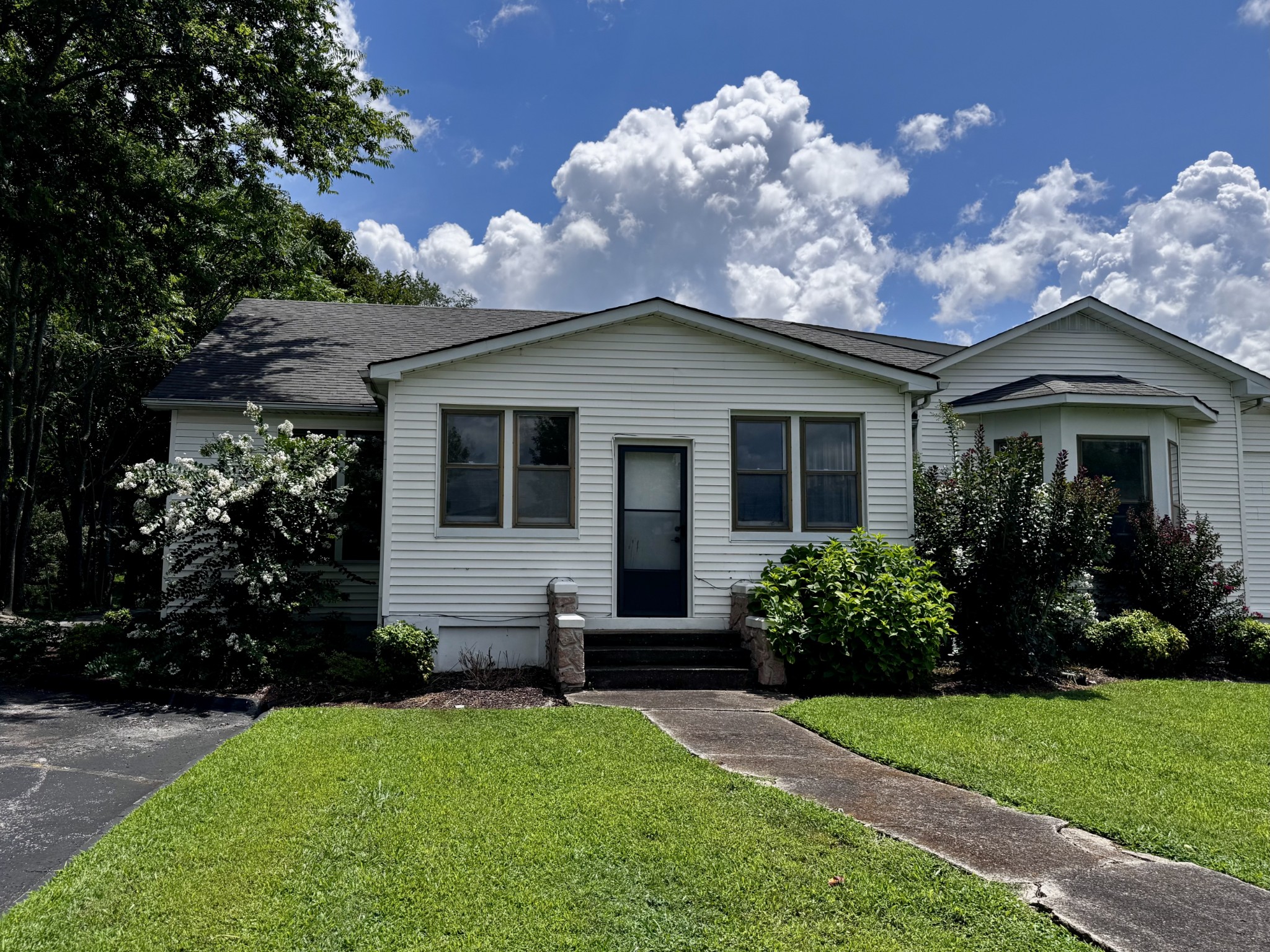 500 E Gaines St