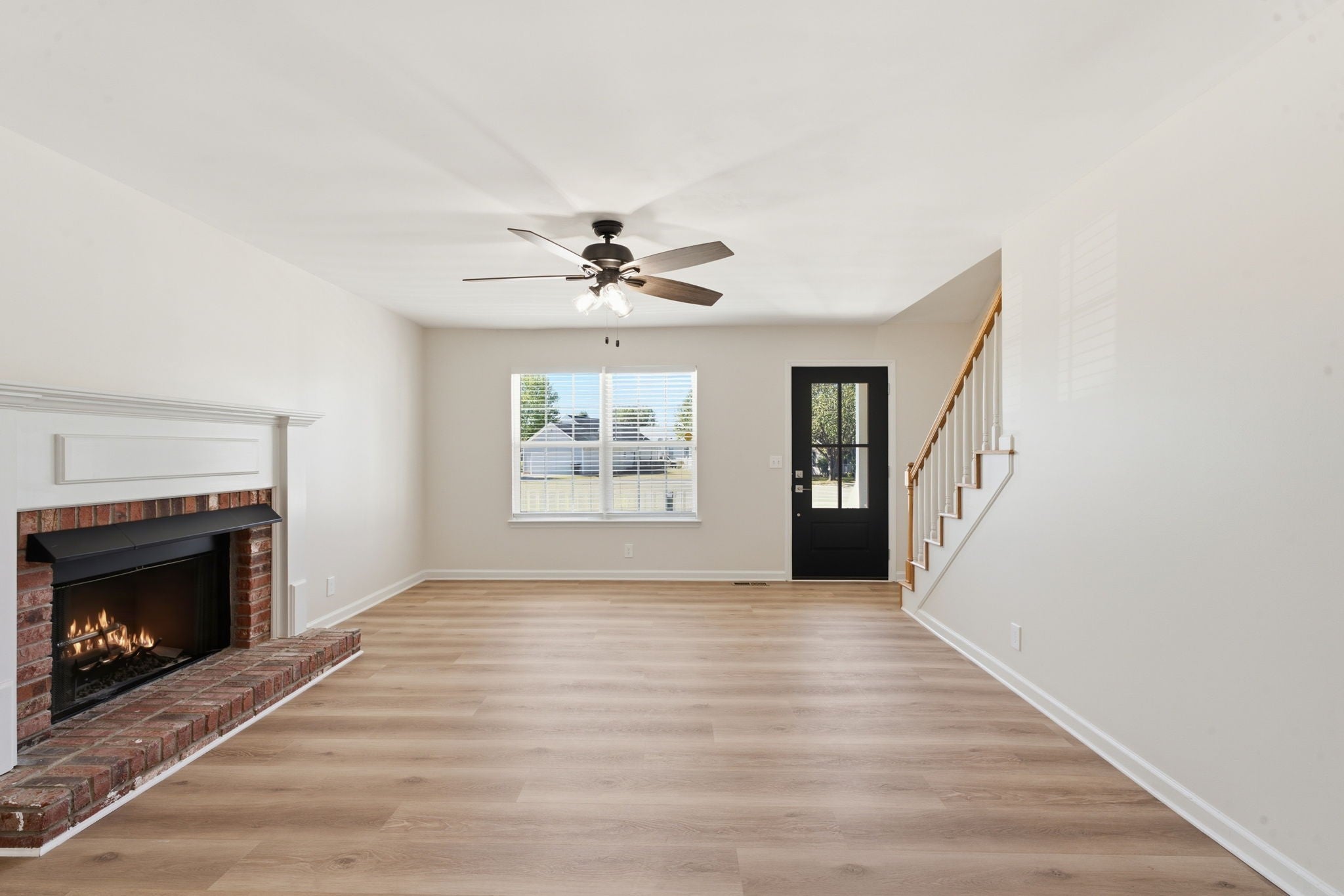 1306 Pearlknob Ct