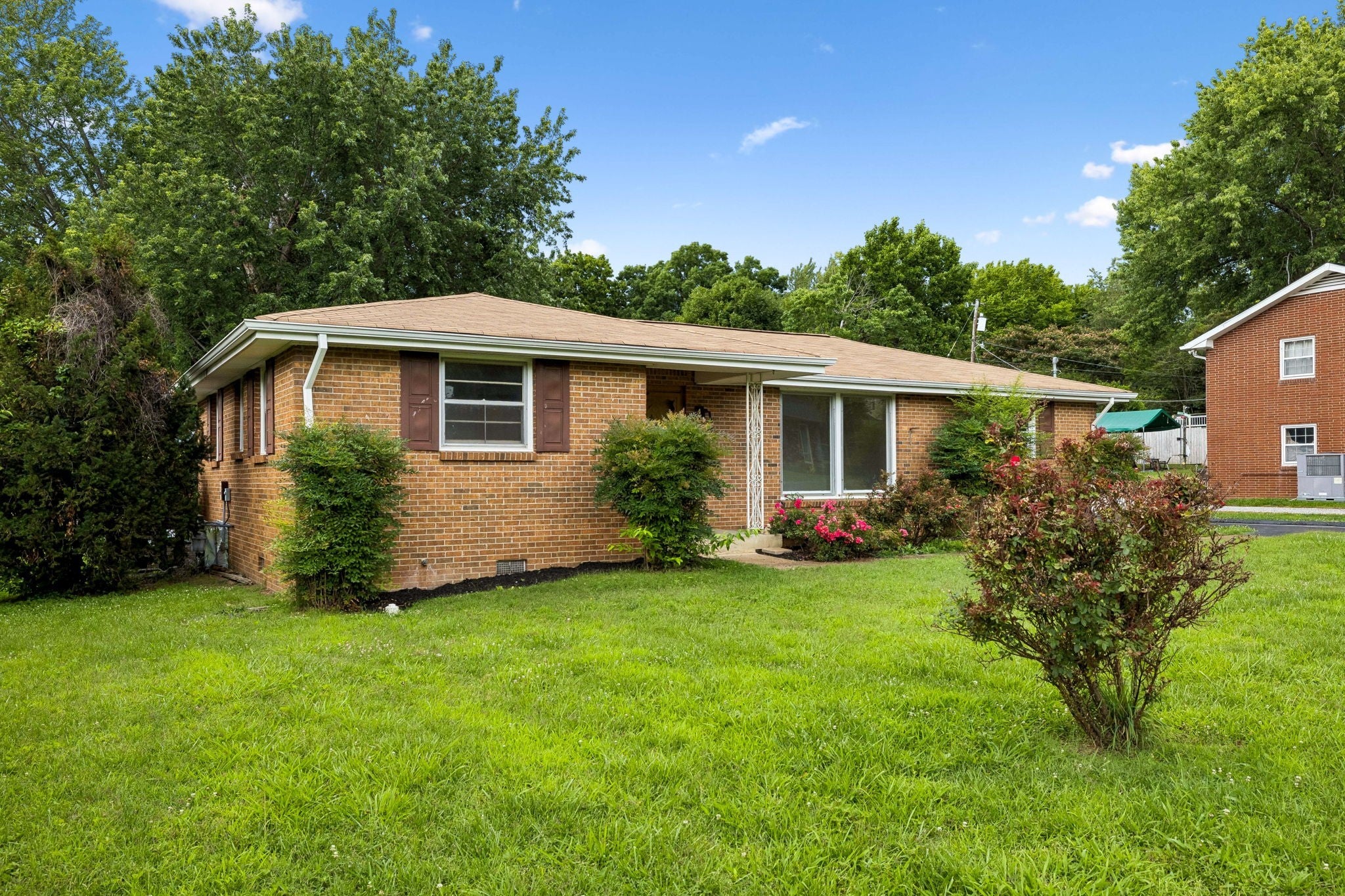 209 Pleasant Hill Dr