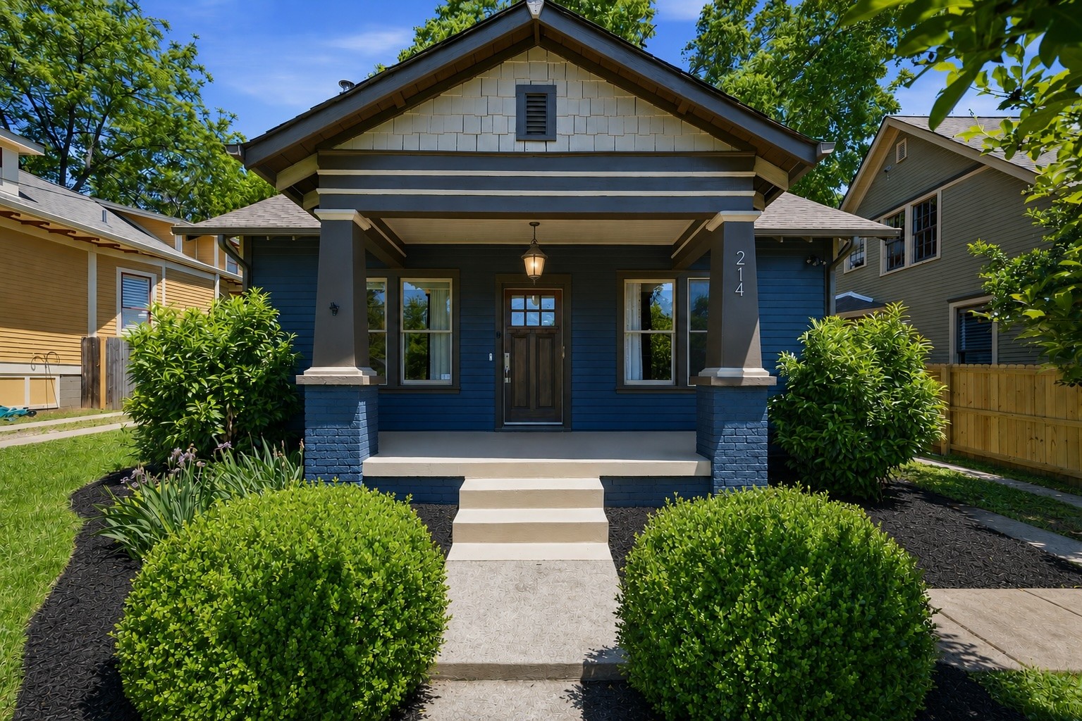 4-bed listing at 214 Chapel Ave, Nashville