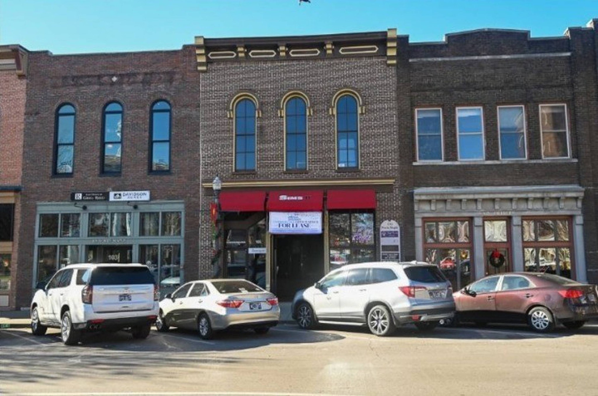 Photo 1 of 9 — 105 N Maple St, Murfreesboro, TN 37130