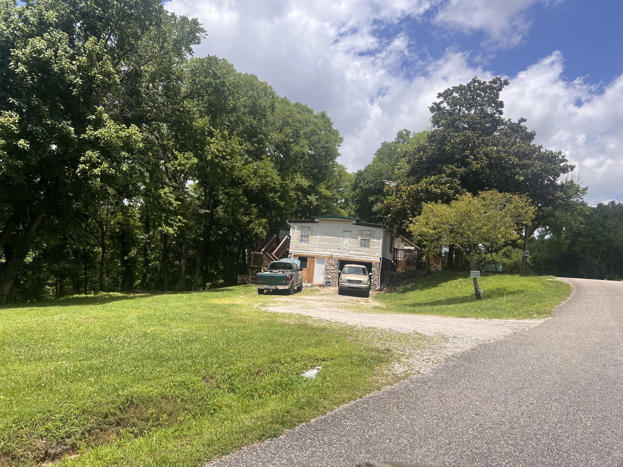 2205 Dowell Branch Rd