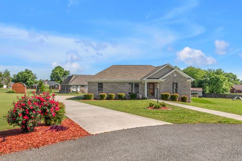 102 Oak Point Cir Fayetteville TN 37334