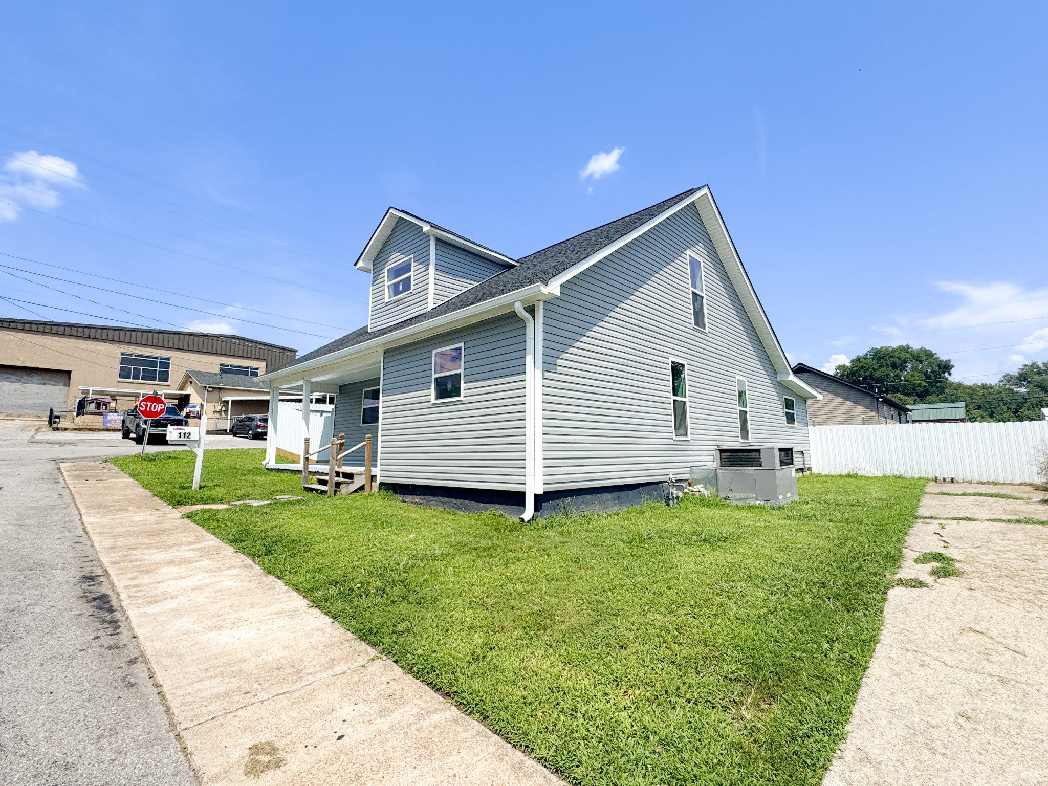 112 Cato St