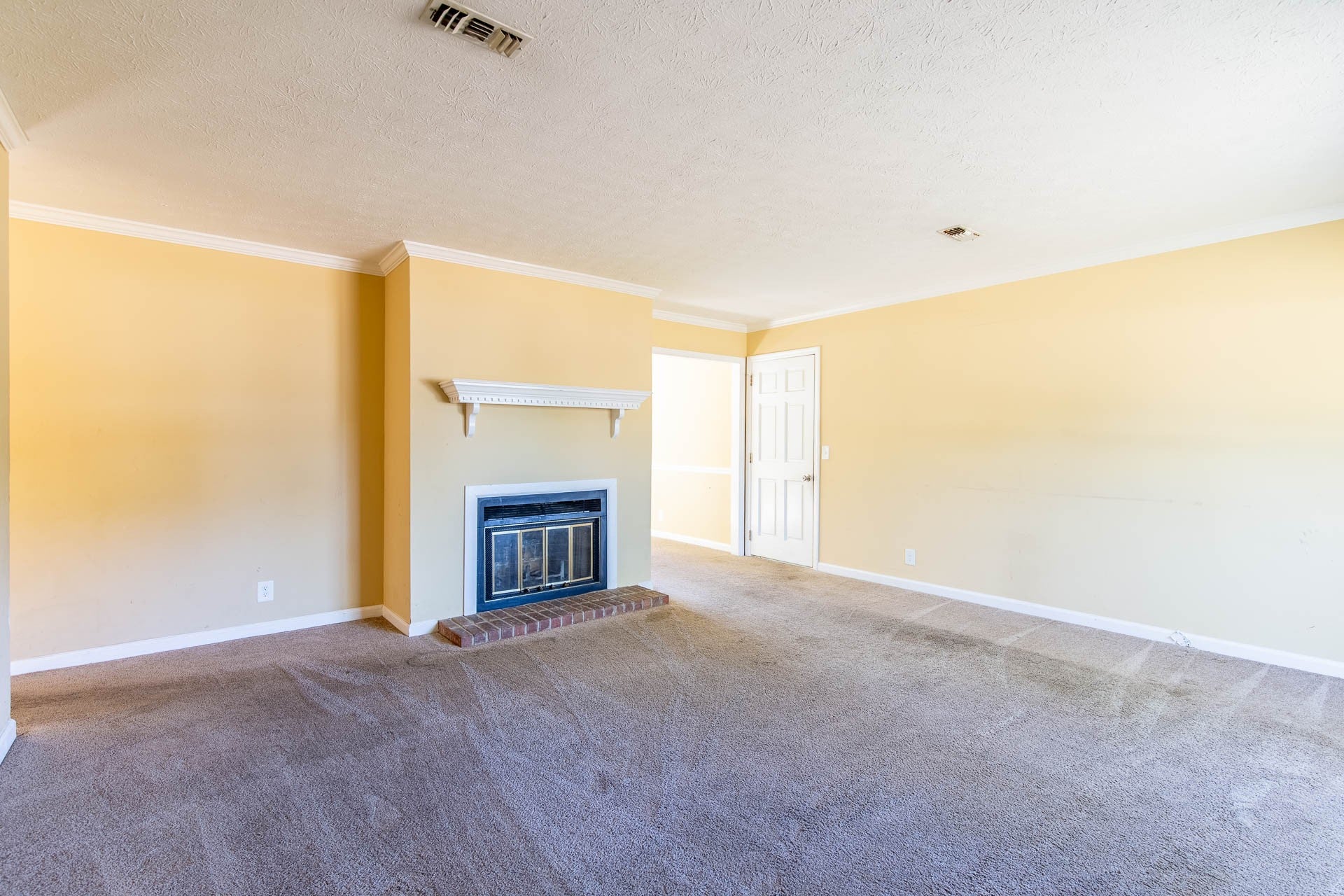 306 Lexington Dr