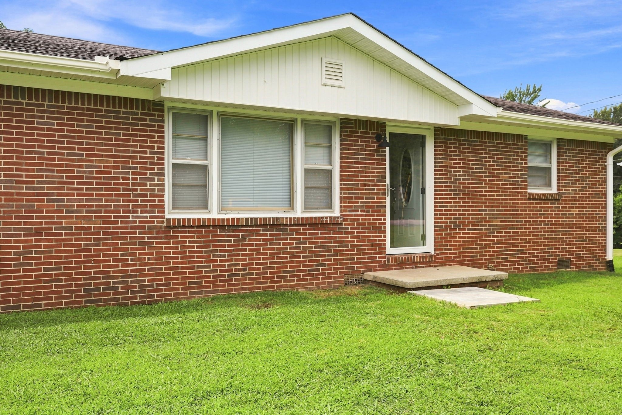 417 Greggview St