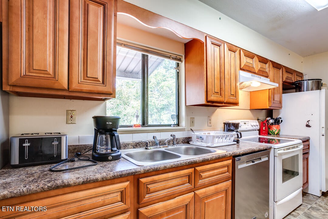 3706 Washington Pike