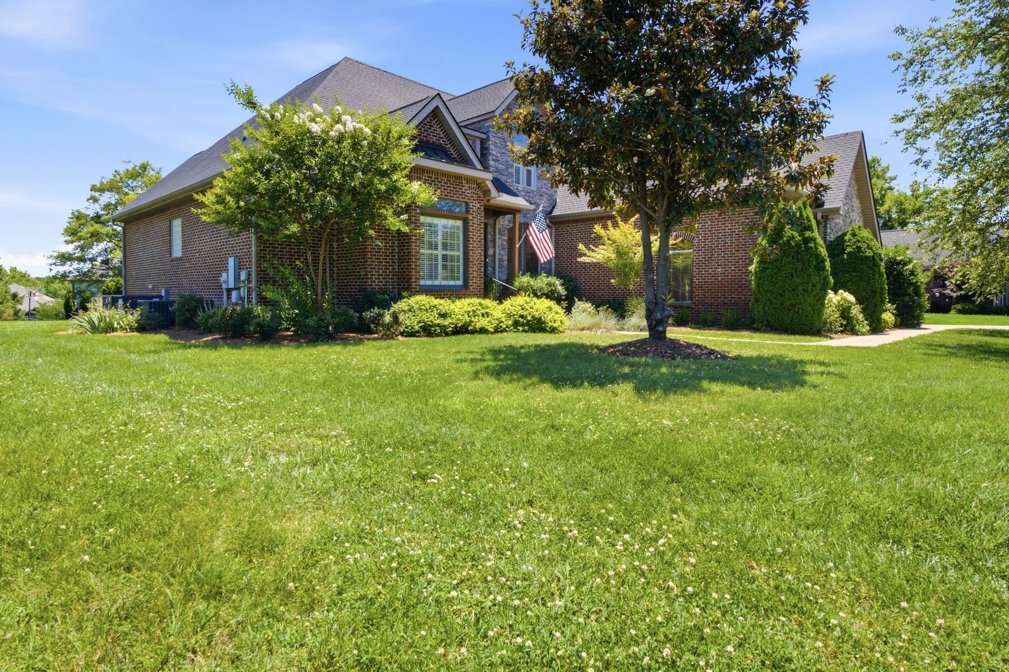 518 Ridgecrest Ln