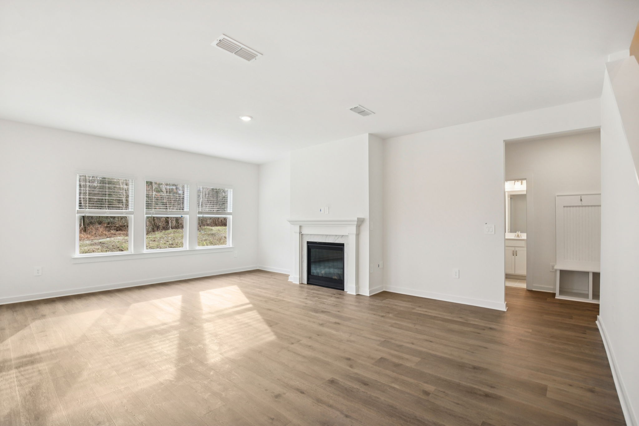 112 Vanguard Dr