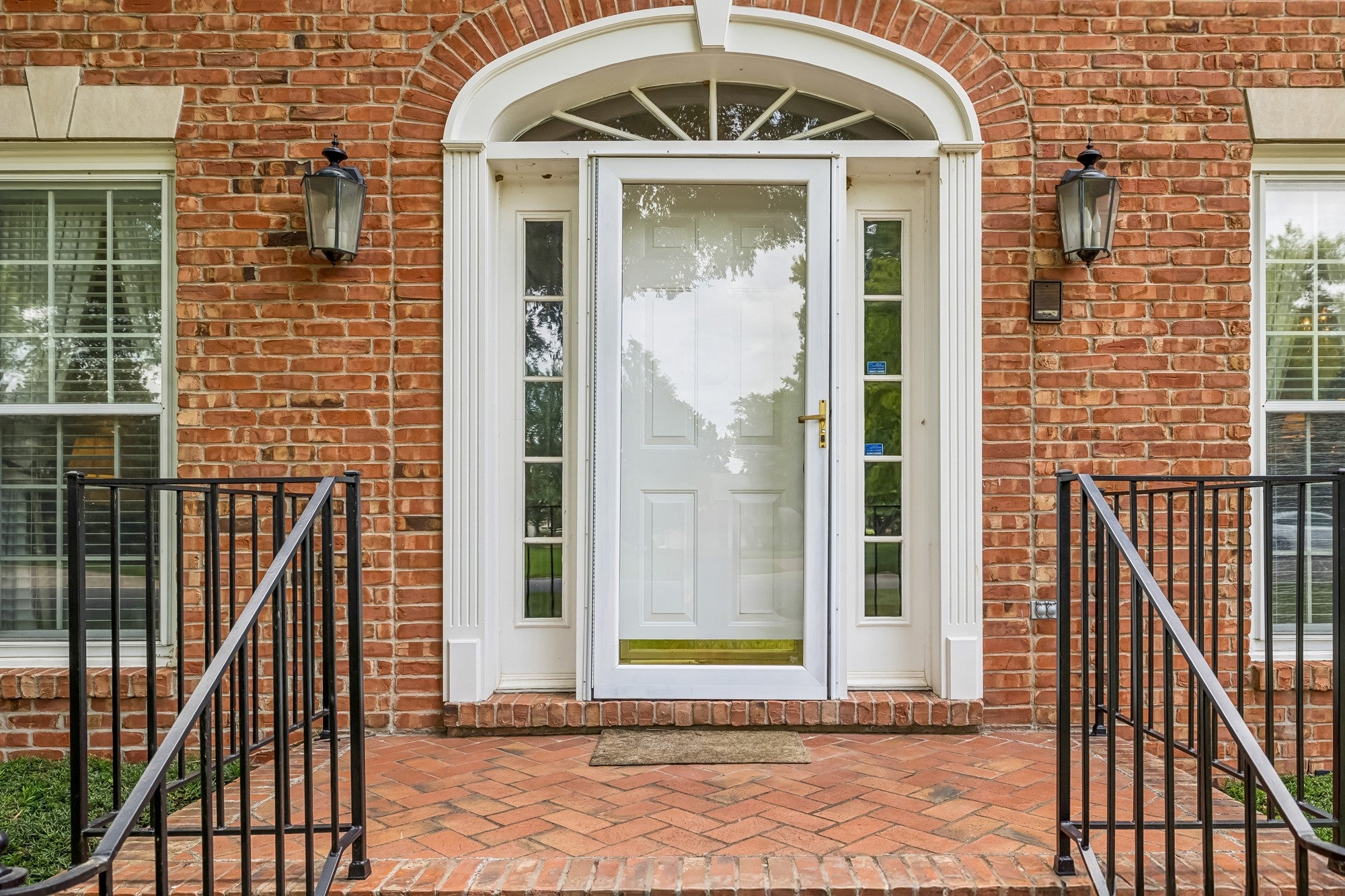 1449 Georgetown Ln