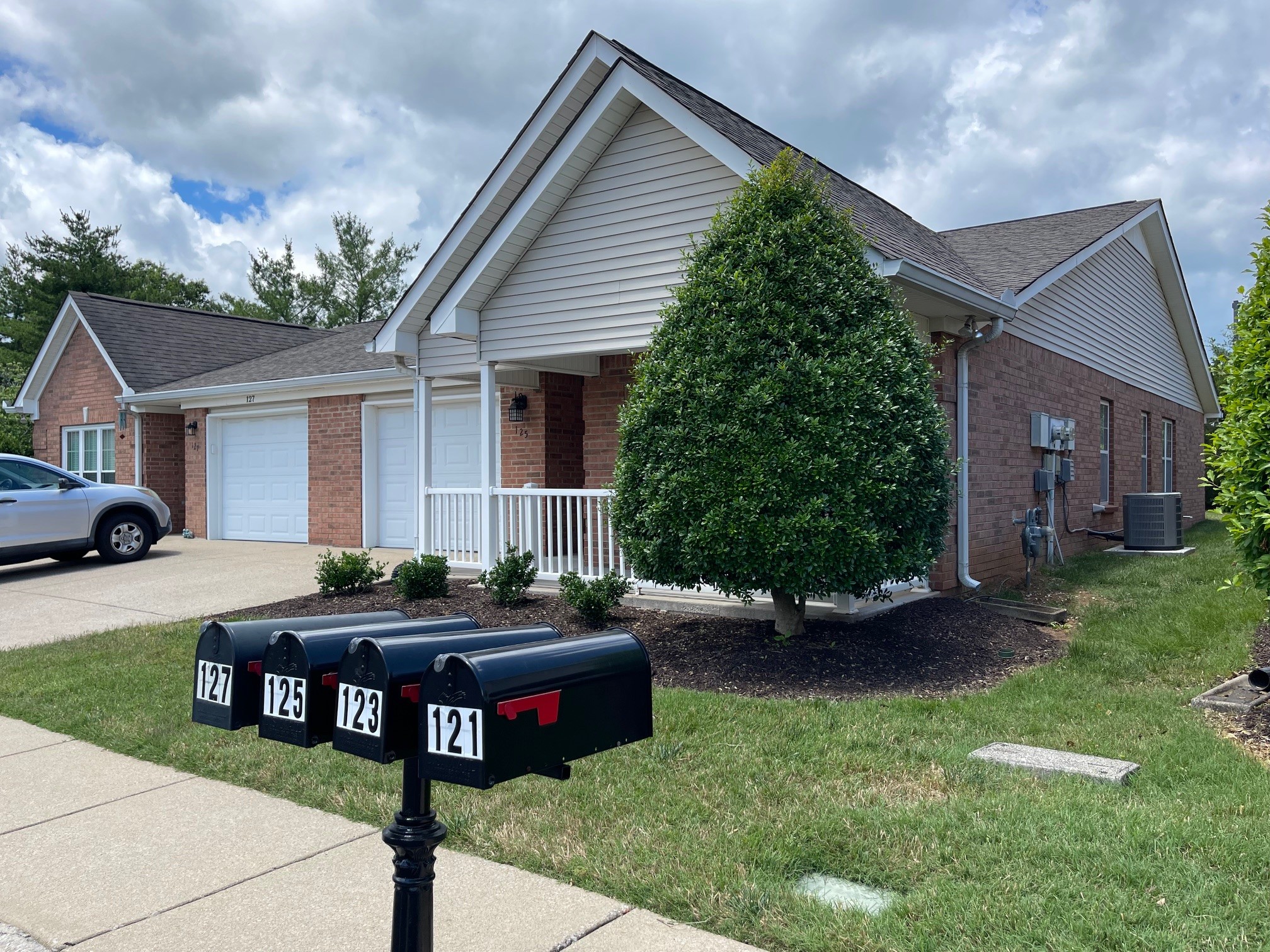 125 Alton Park Ln
