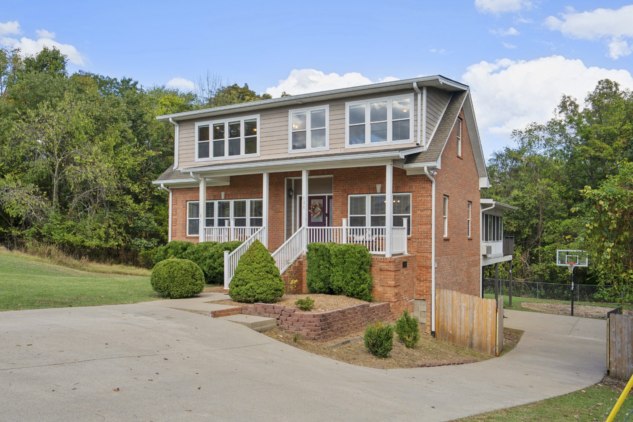 631 Ellen Dr
