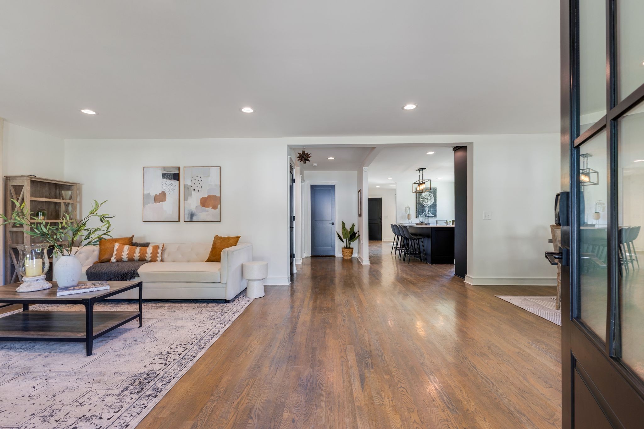 352 9th Ave N