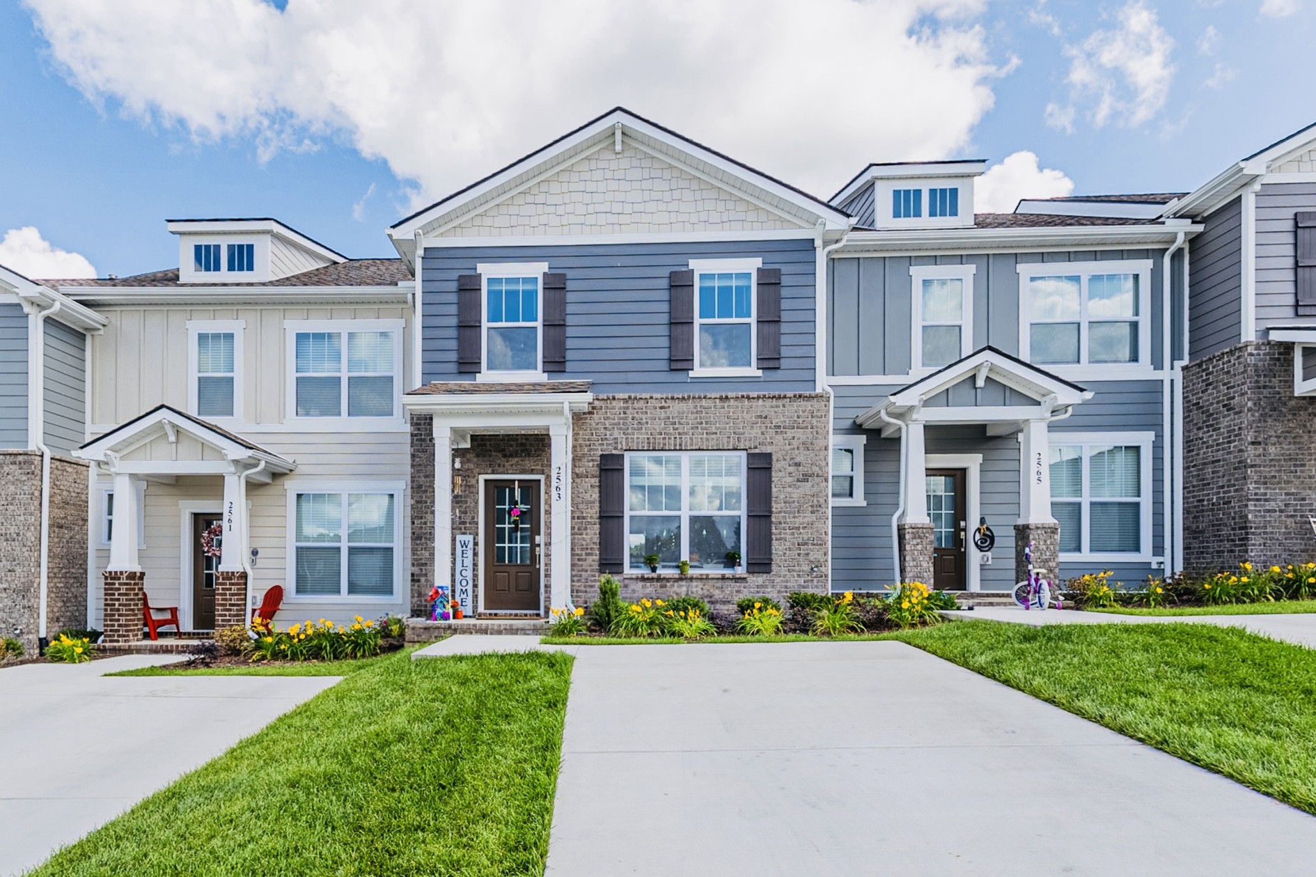 2563 Drumwright Way