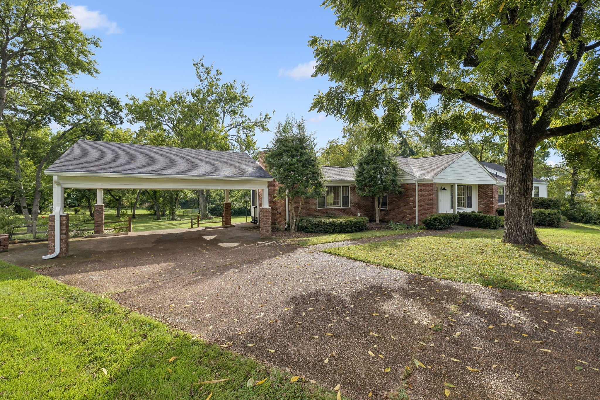 2809 Lincoya Dr