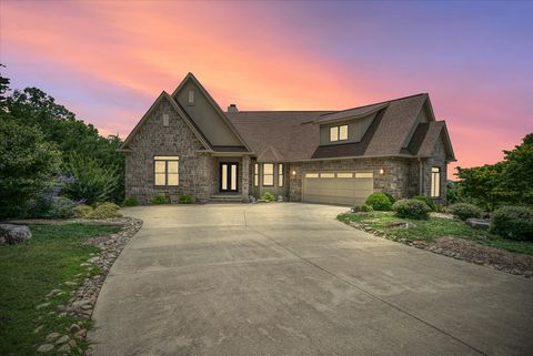 61 Bluff View Ct Crossville TN 38558