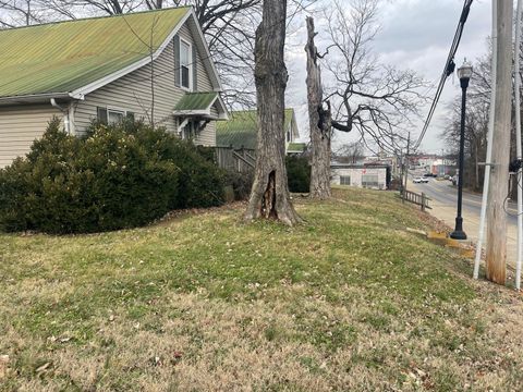 1205 S Main St Springfield TN 37172