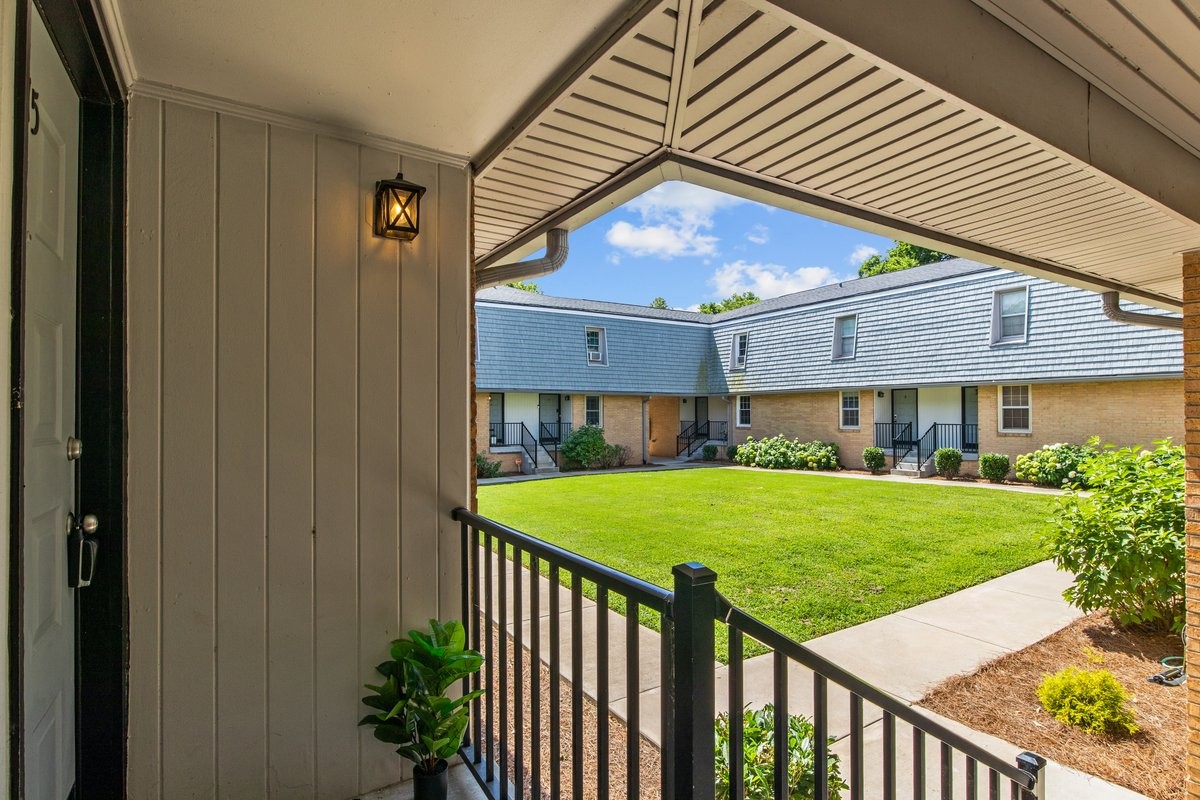 510 Basswood Ave 15