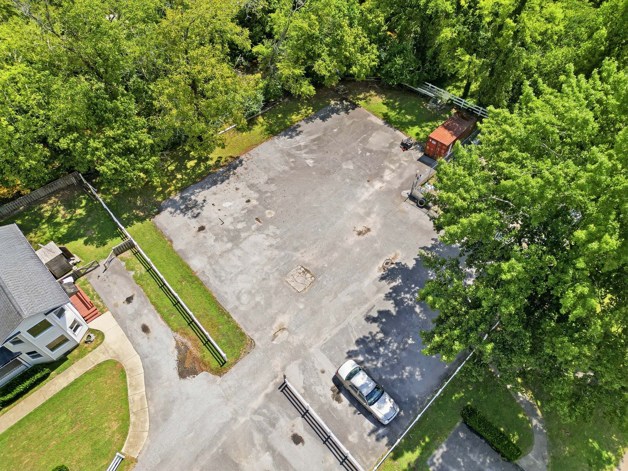 1063 Louisville Hwy