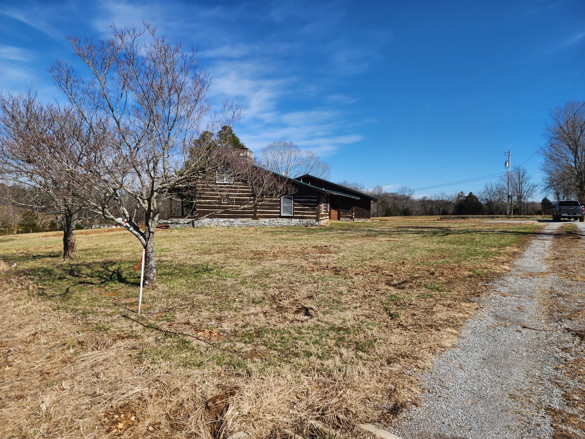 635 Harvey PVT Ln