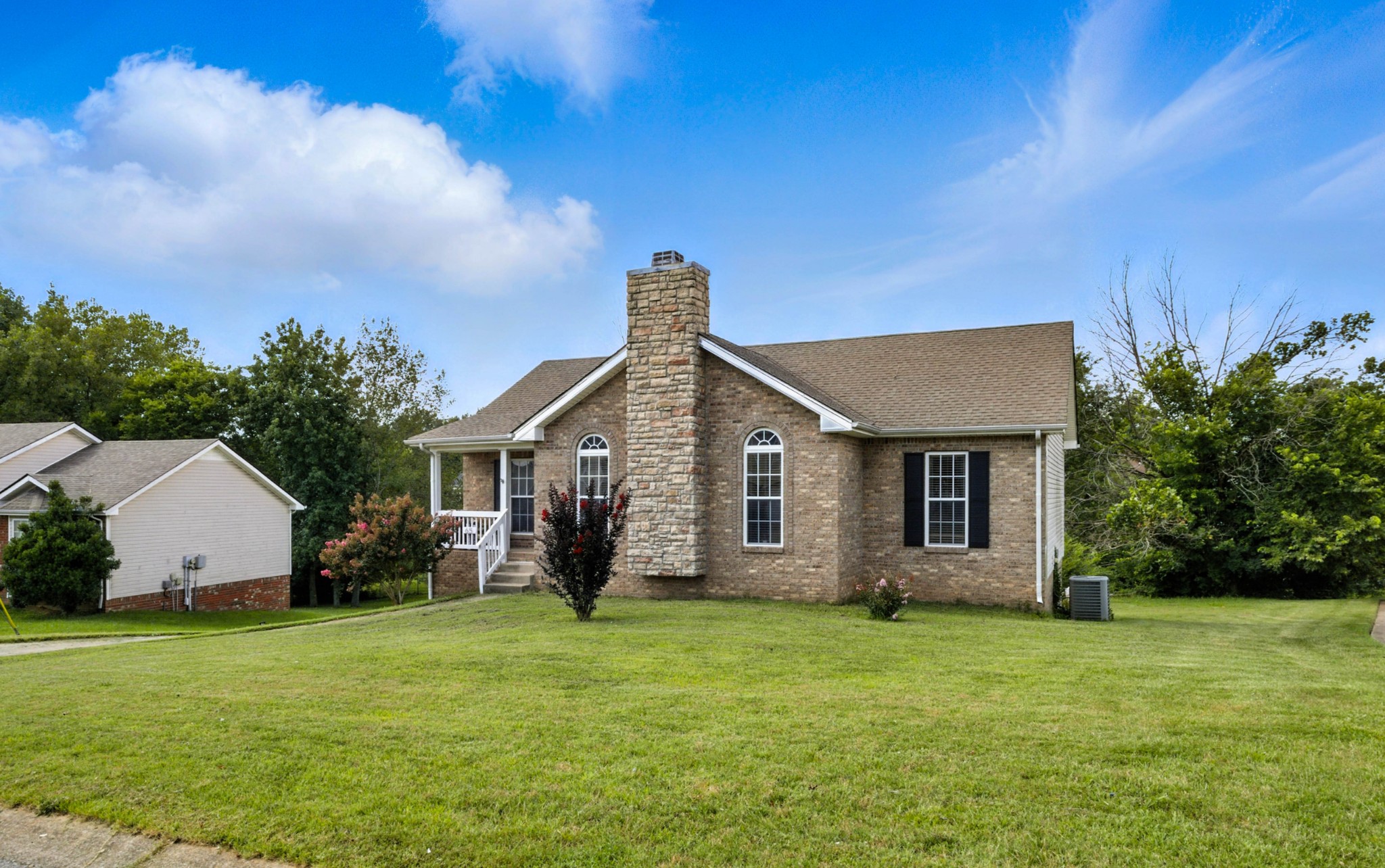 65 West Dr
