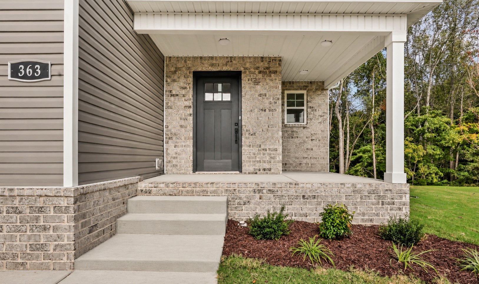 363 Idell Ct