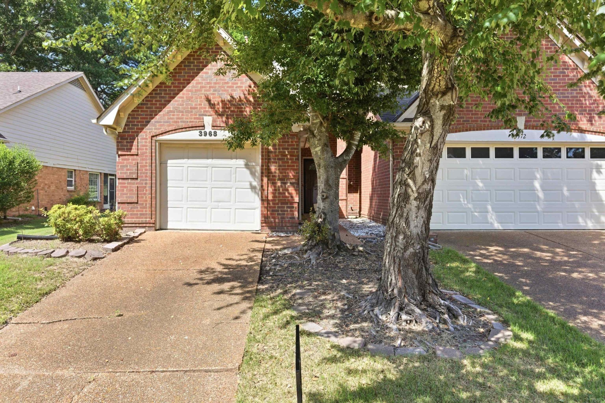 3968 SAWGRASS DR