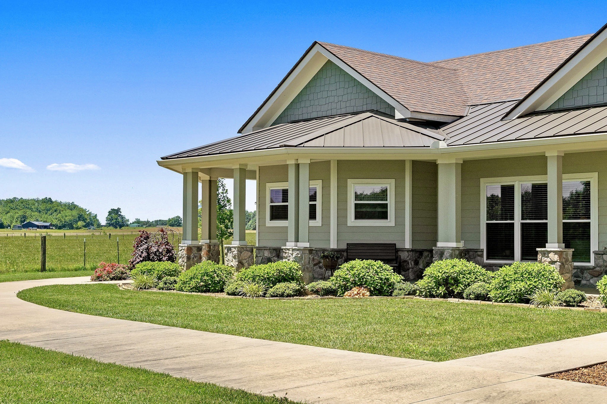 1004 Dry Creek Rd
