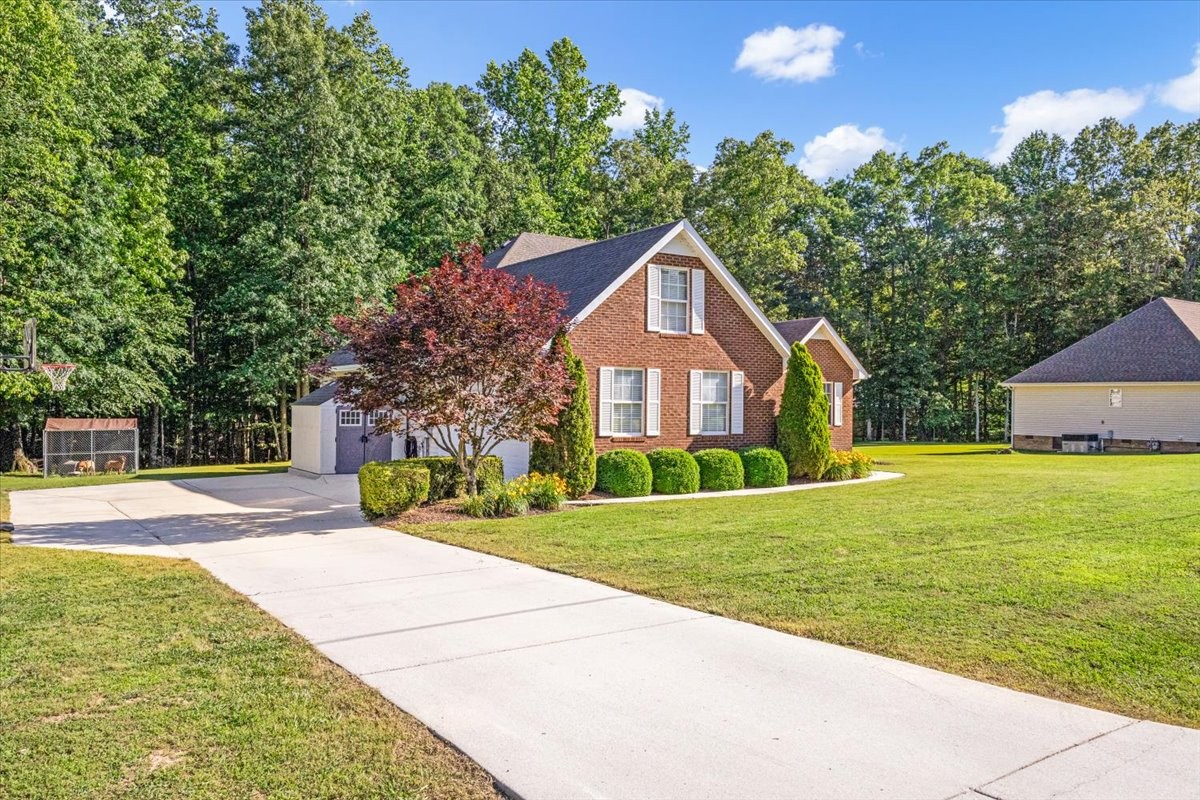 96 Caldwell Dr