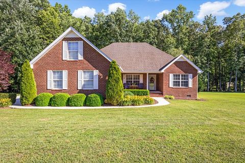 96 Caldwell Dr Estill Springs TN 37330