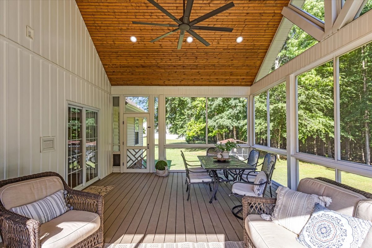 96 Caldwell Dr