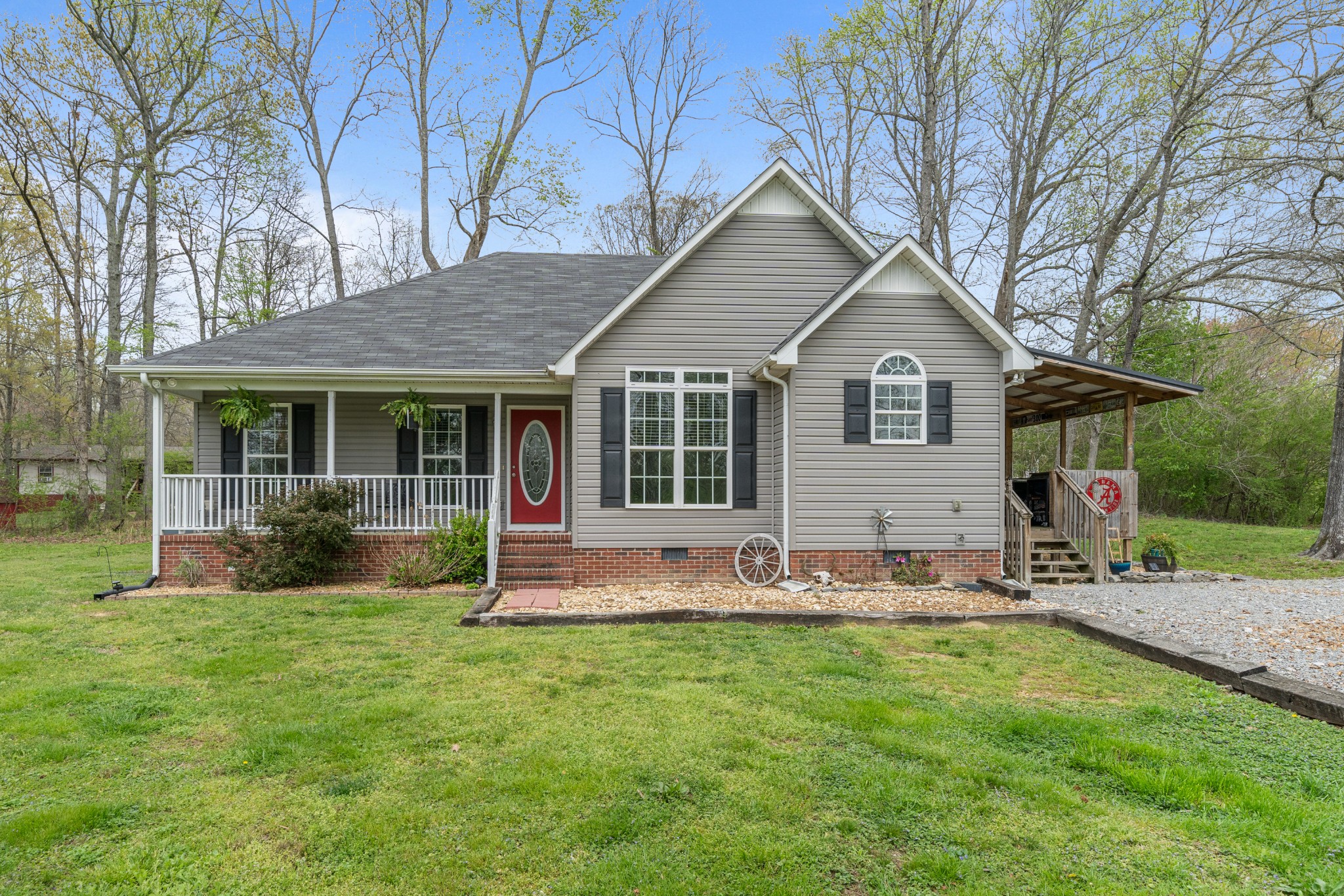 40 Parks Ln