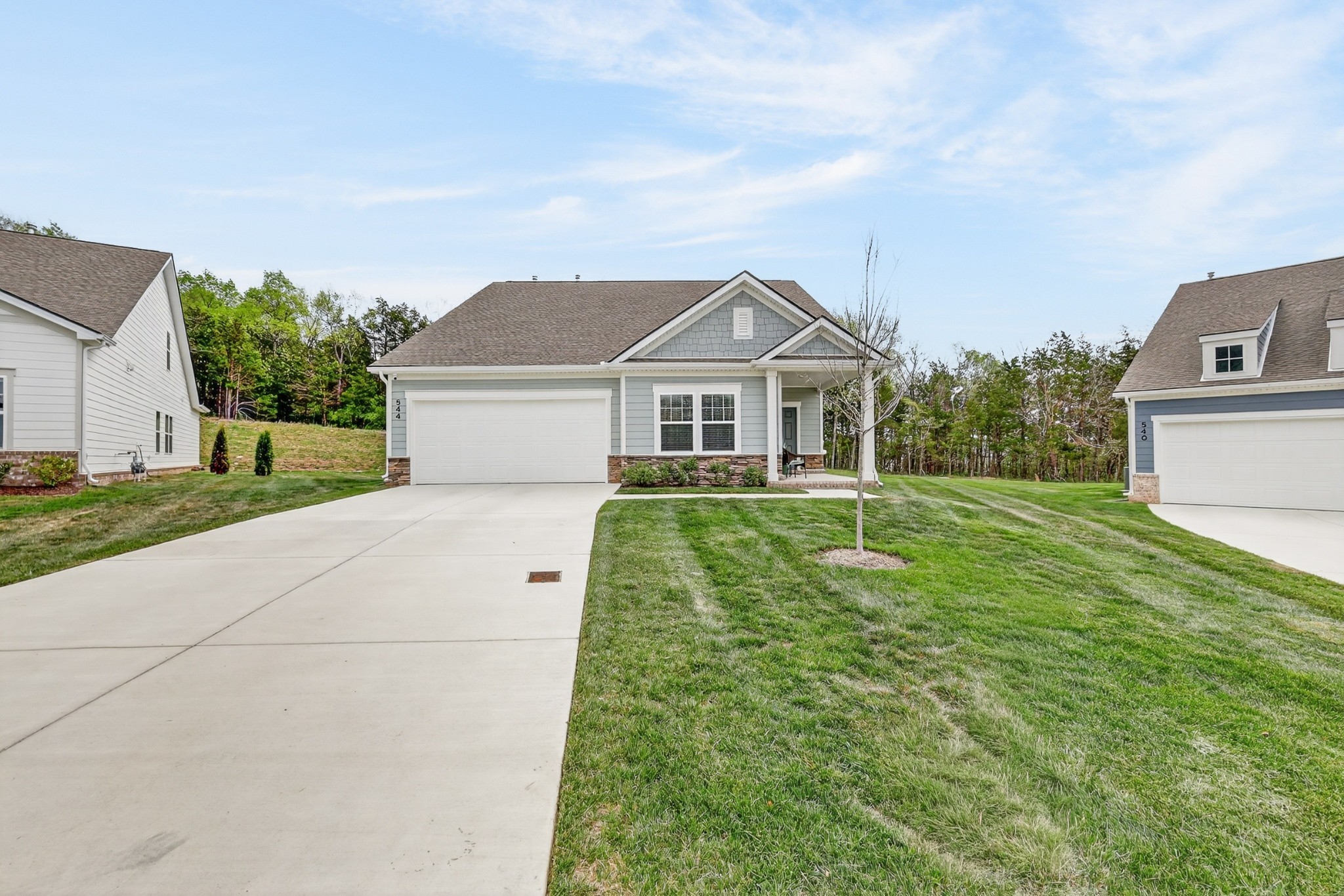 544 Banchory Dr