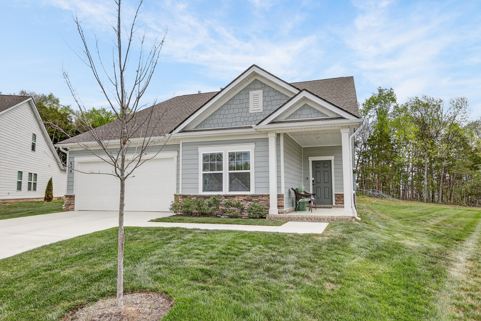 544 Banchory Dr