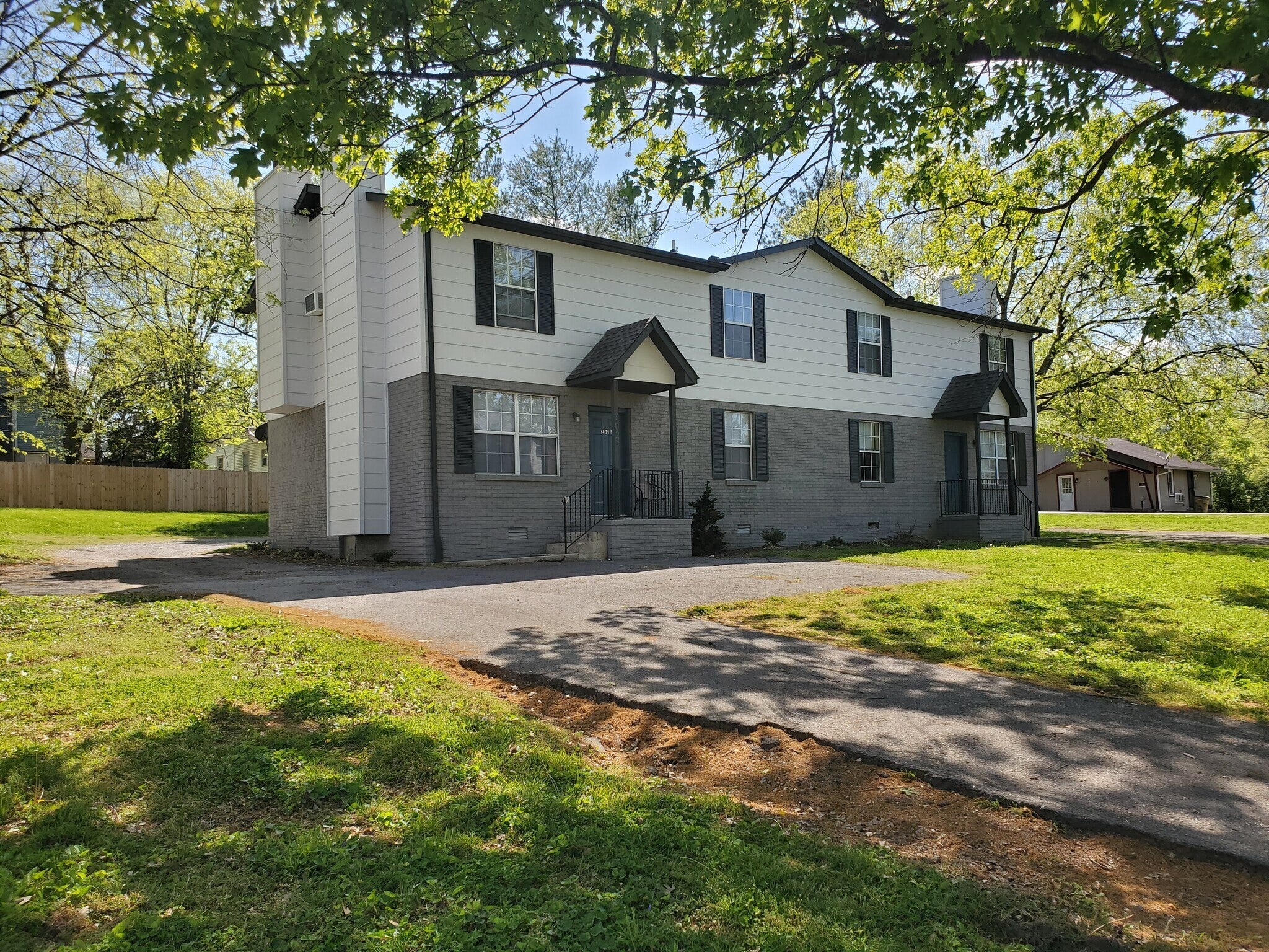 listing at 204a E Palestine Ave, Madison