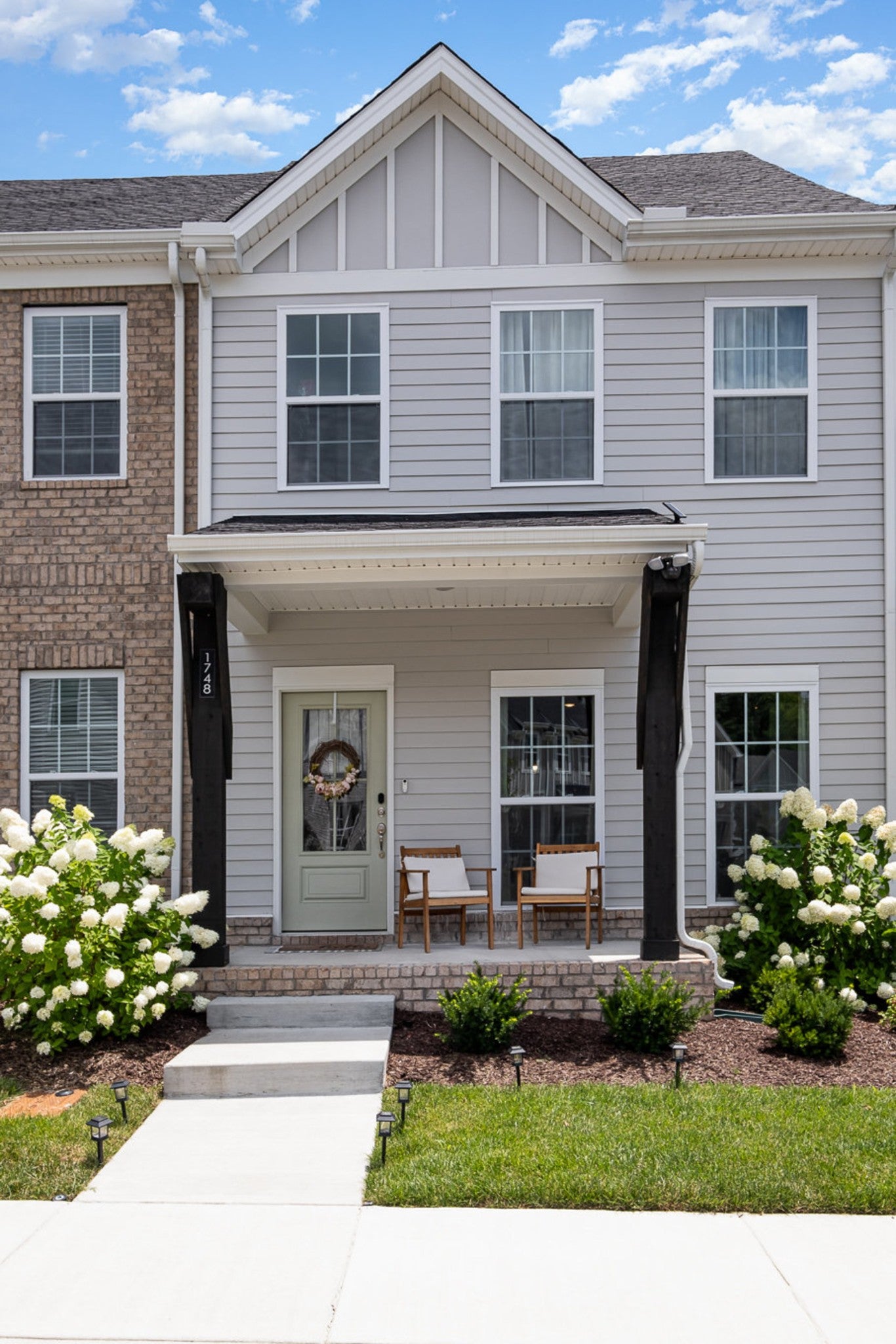 1748 Fenway Loop