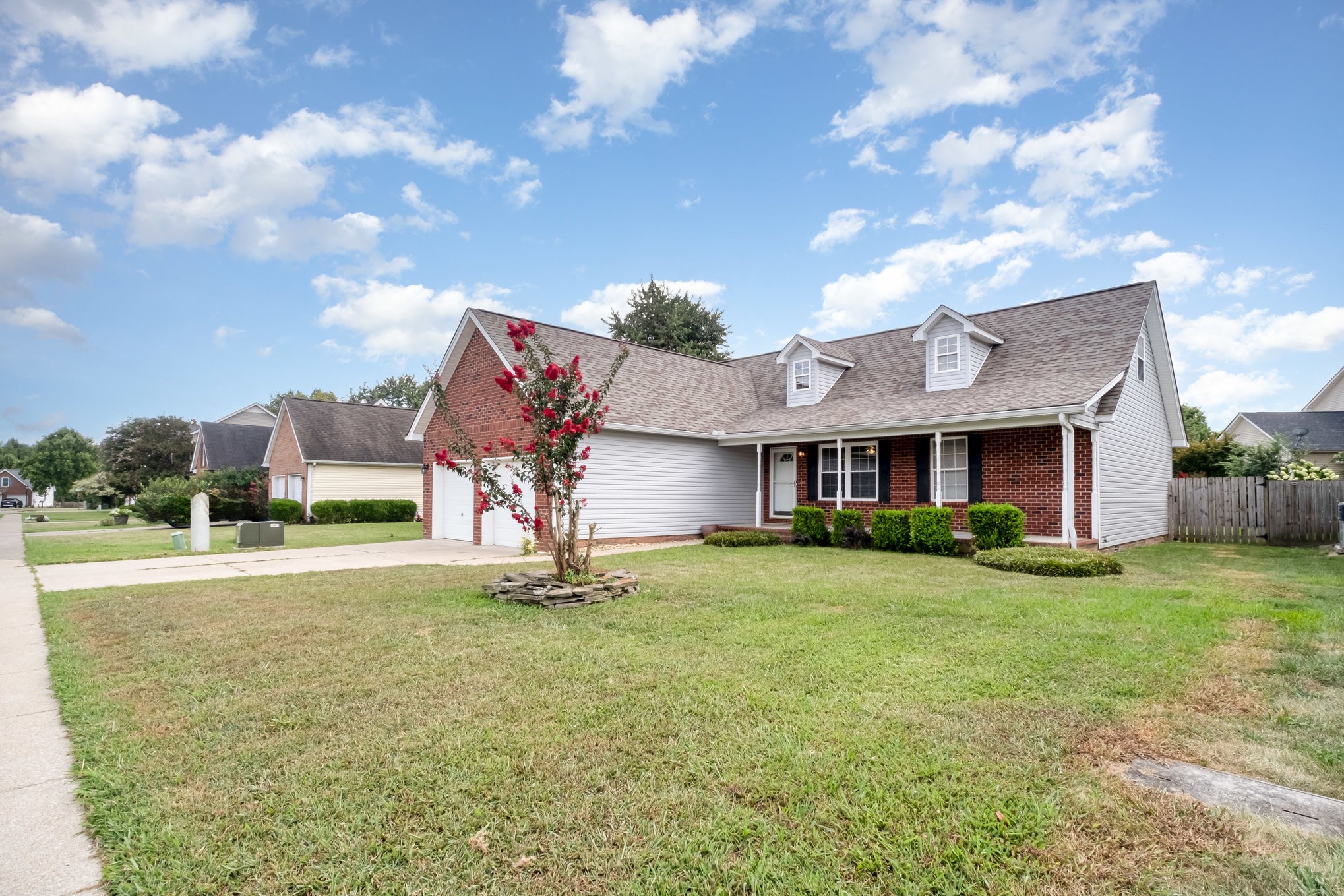 1505 Chapman Ln