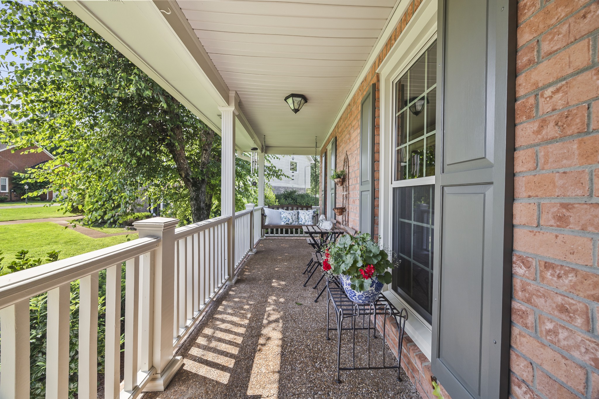 208 Lowell Ct