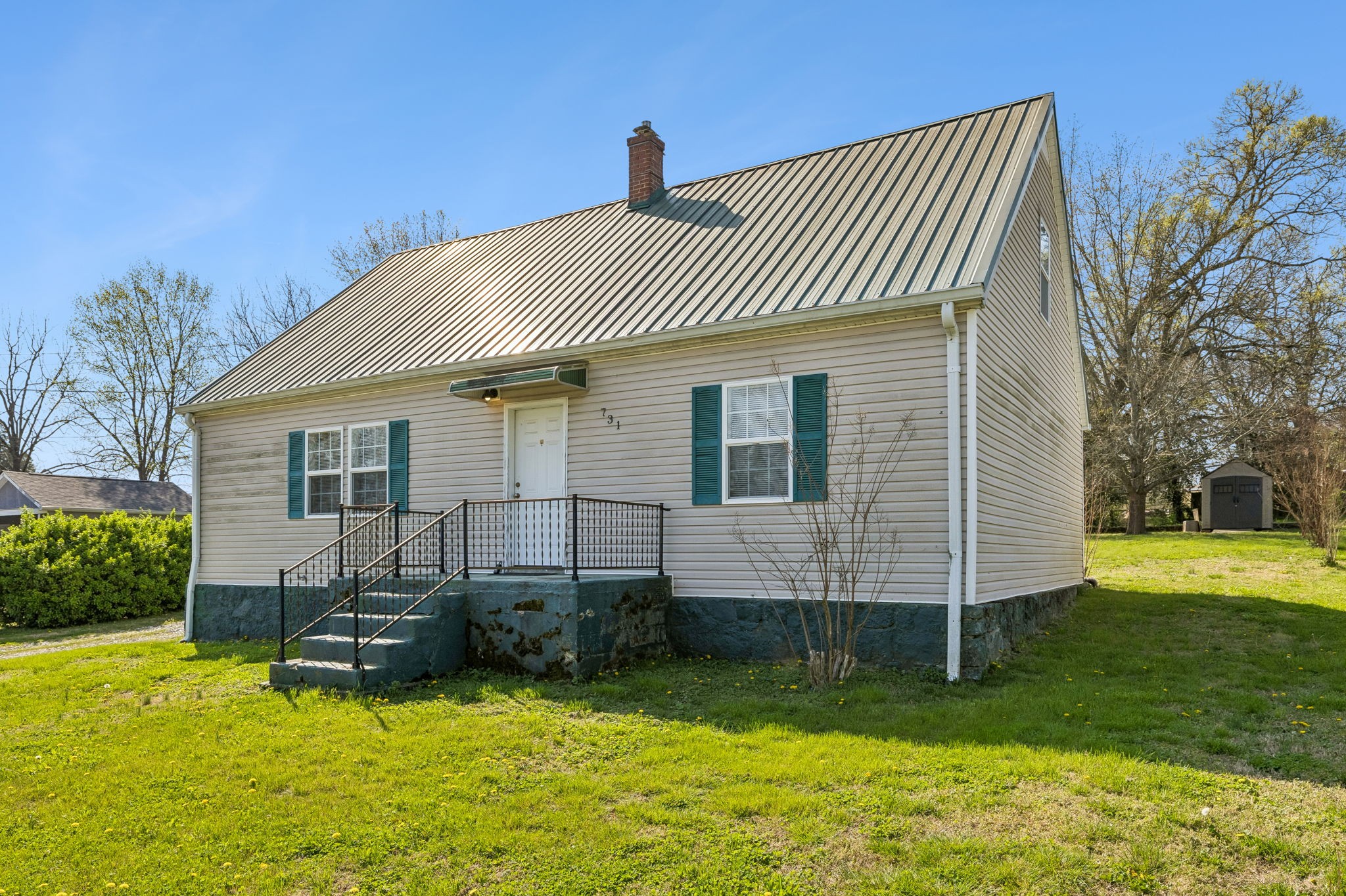 731 Cedar St