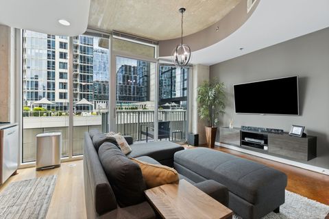 Photo of 301 Demonbreun St #908, Nashville, TN 37201 (MLS # 3007290)