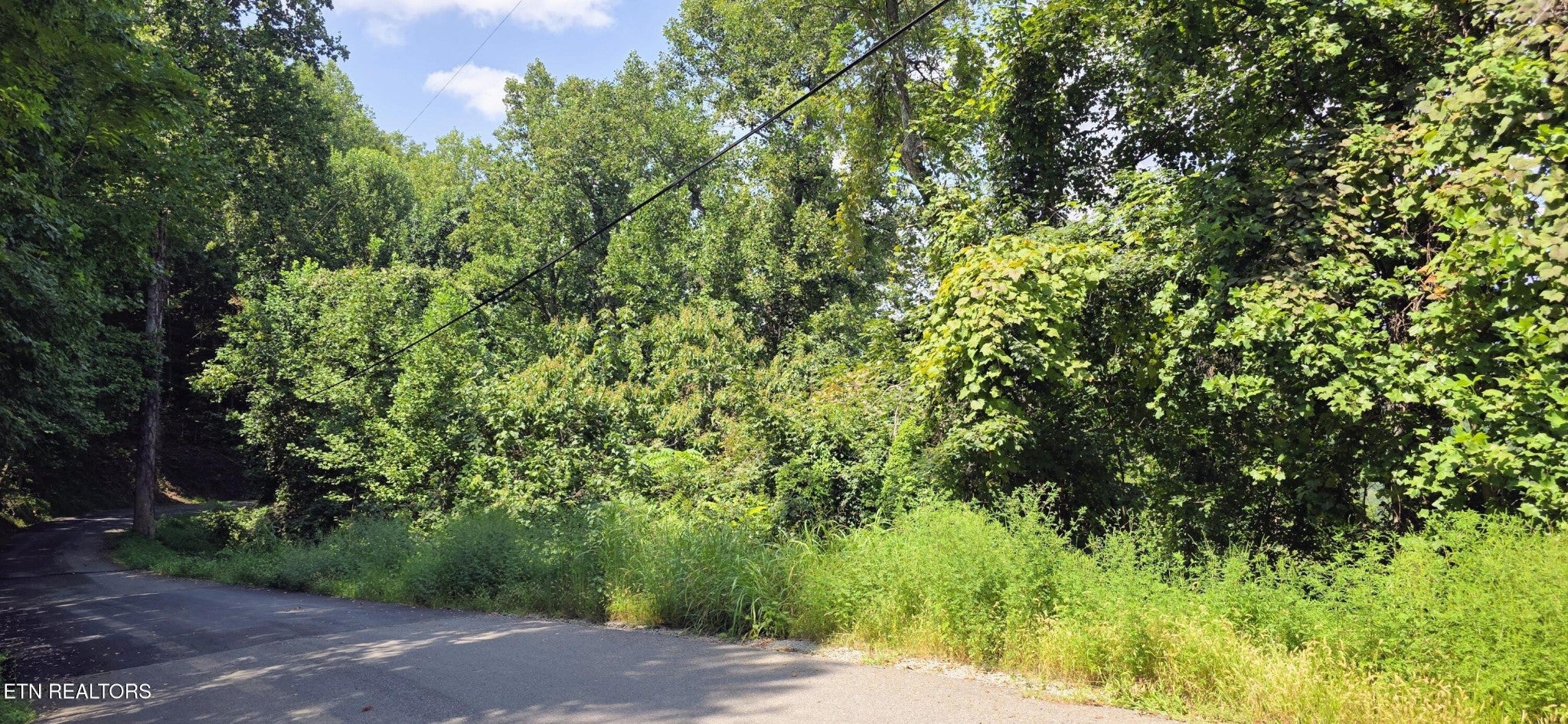 28 Sugar Maple Loop Rd