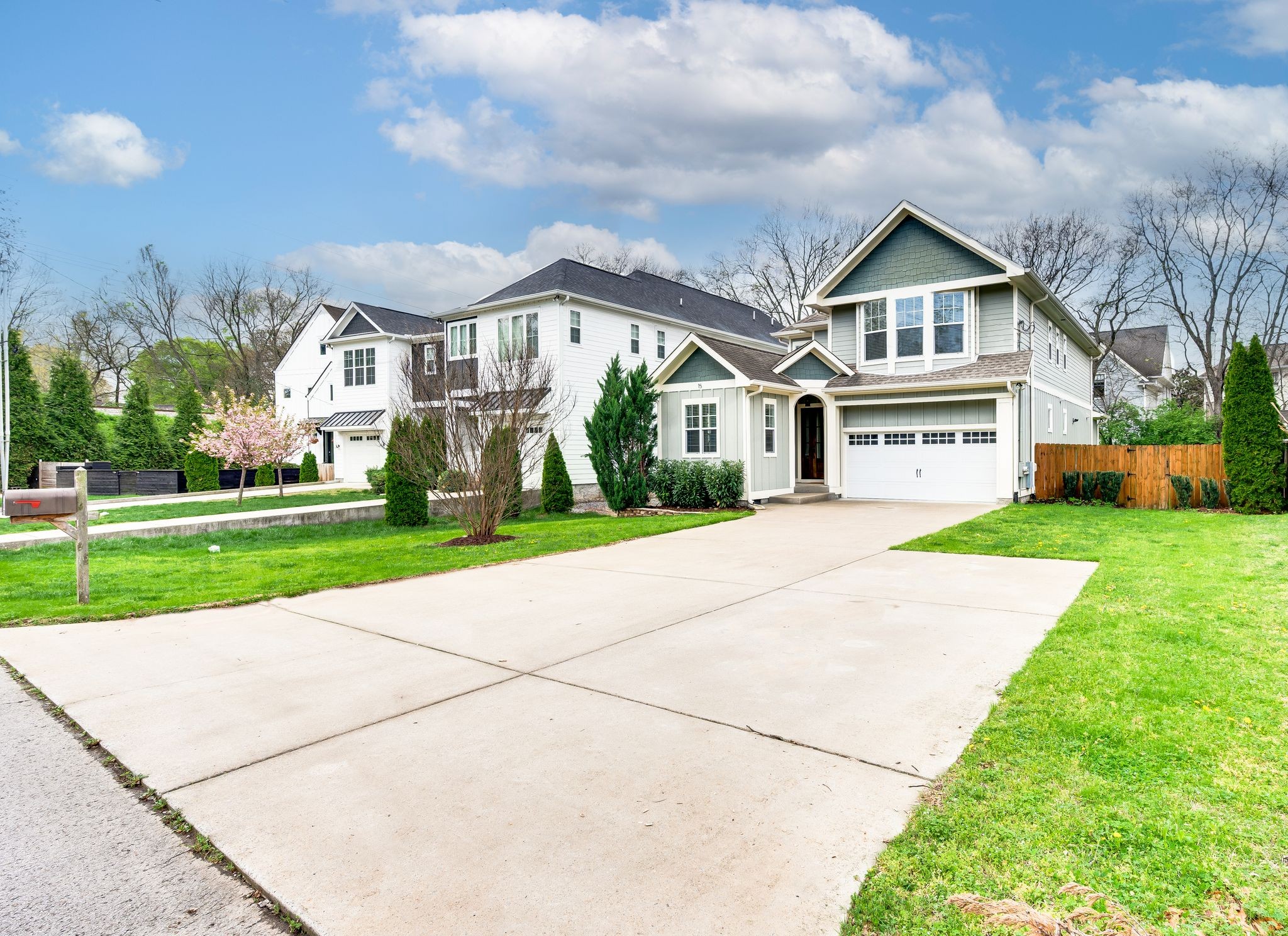 15 Westlawn Ct