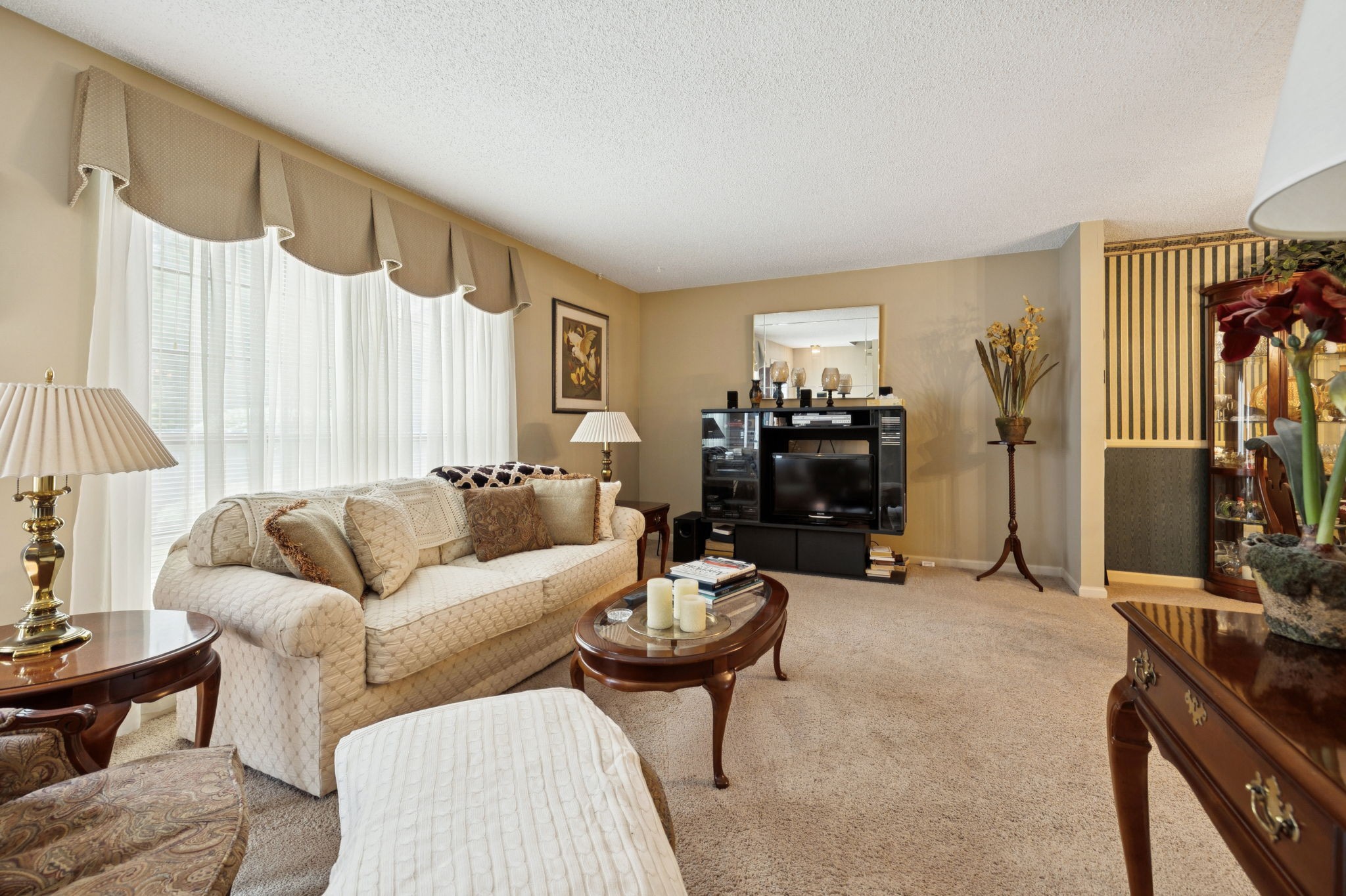 4001 Anderson Rd A135