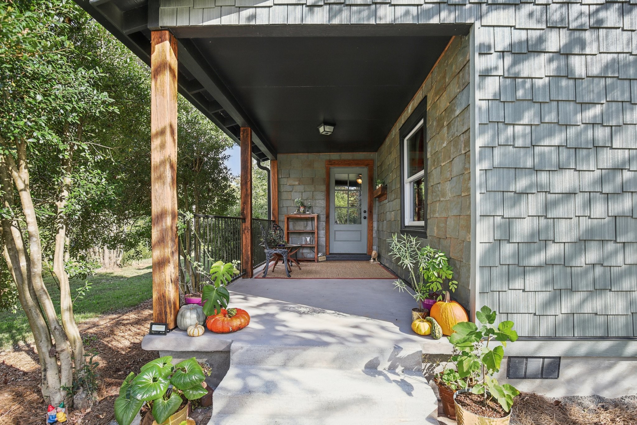 6421 Clarksville Pike