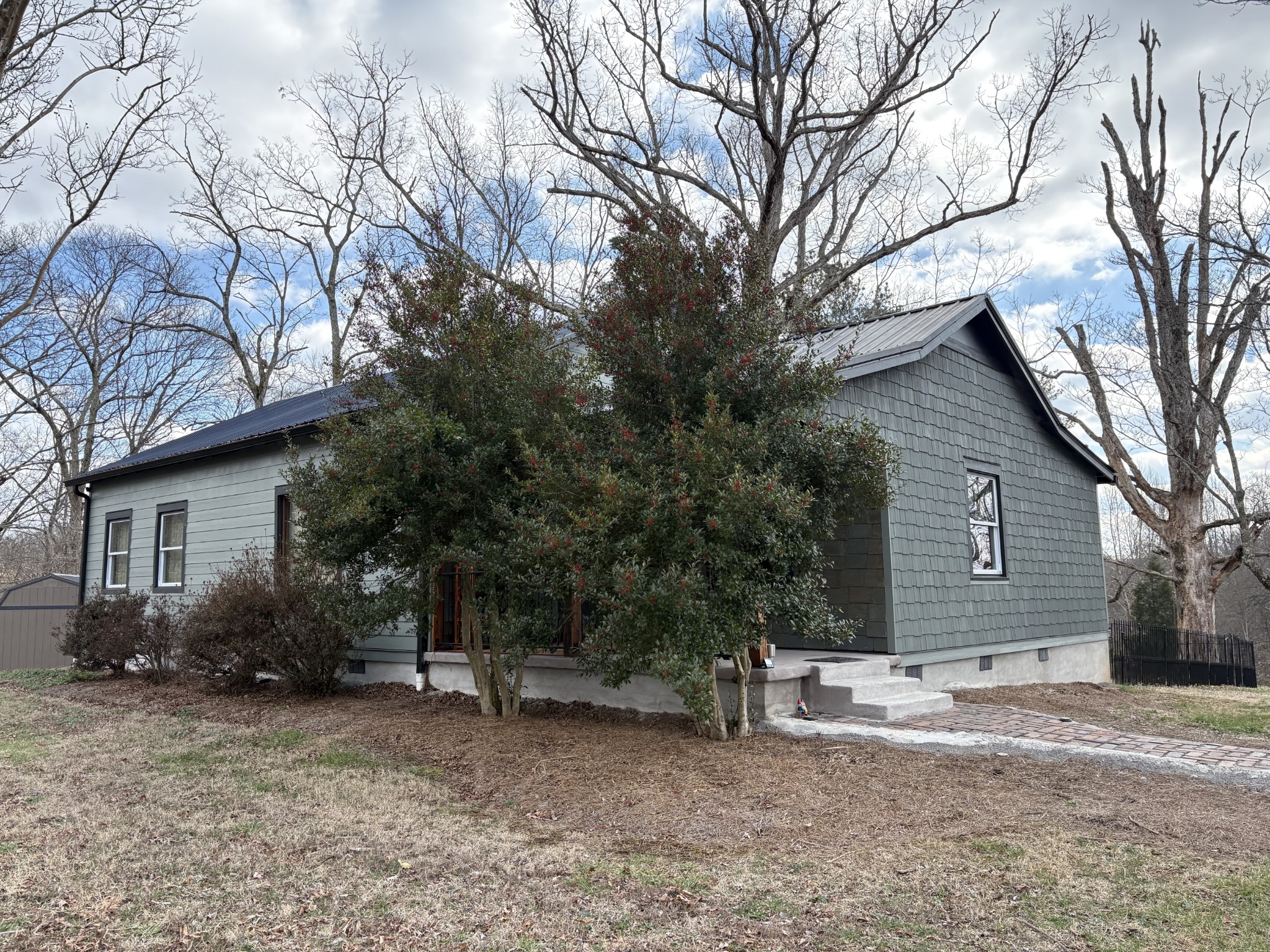 6421 Clarksville Pike