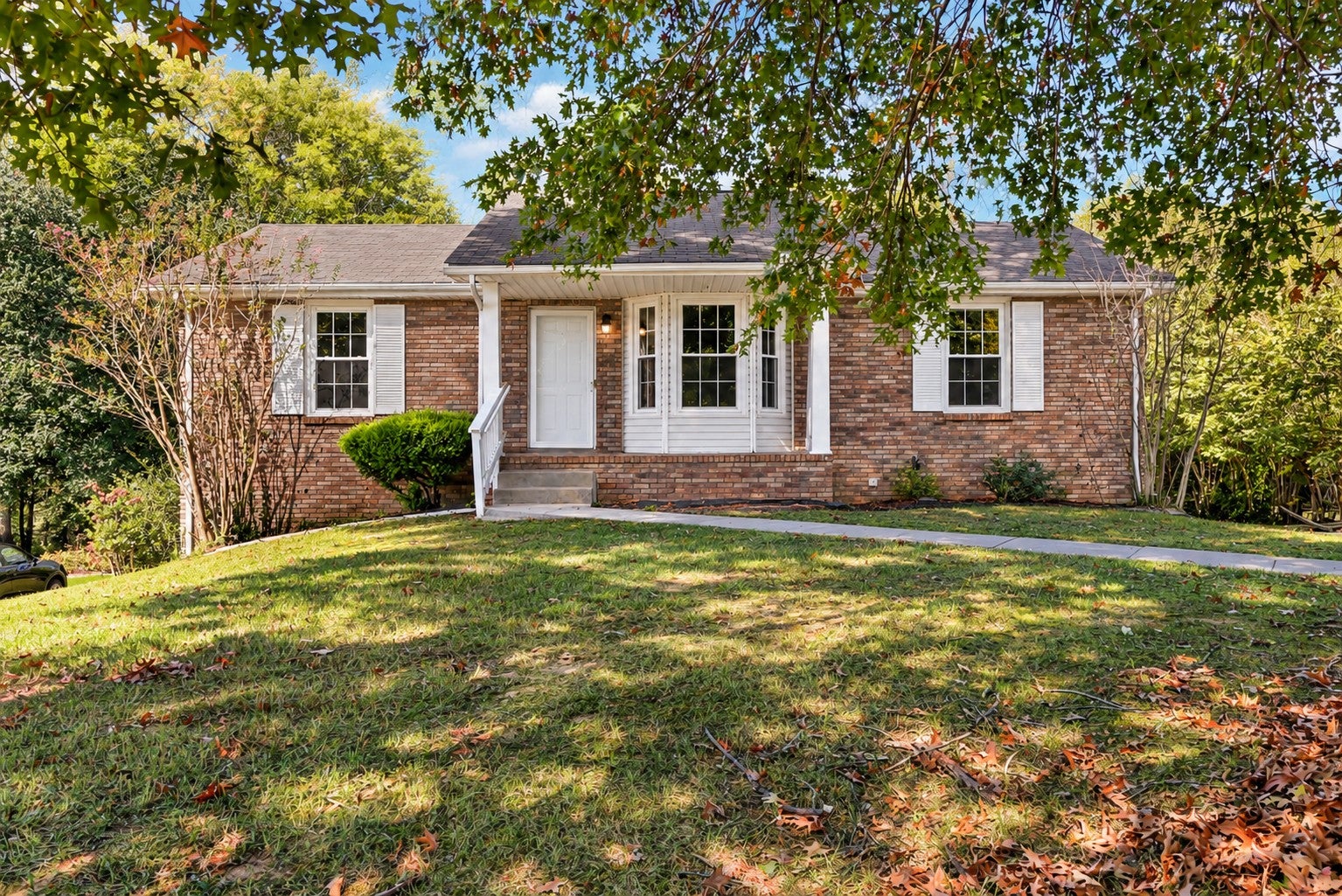 740 Acorn Dr