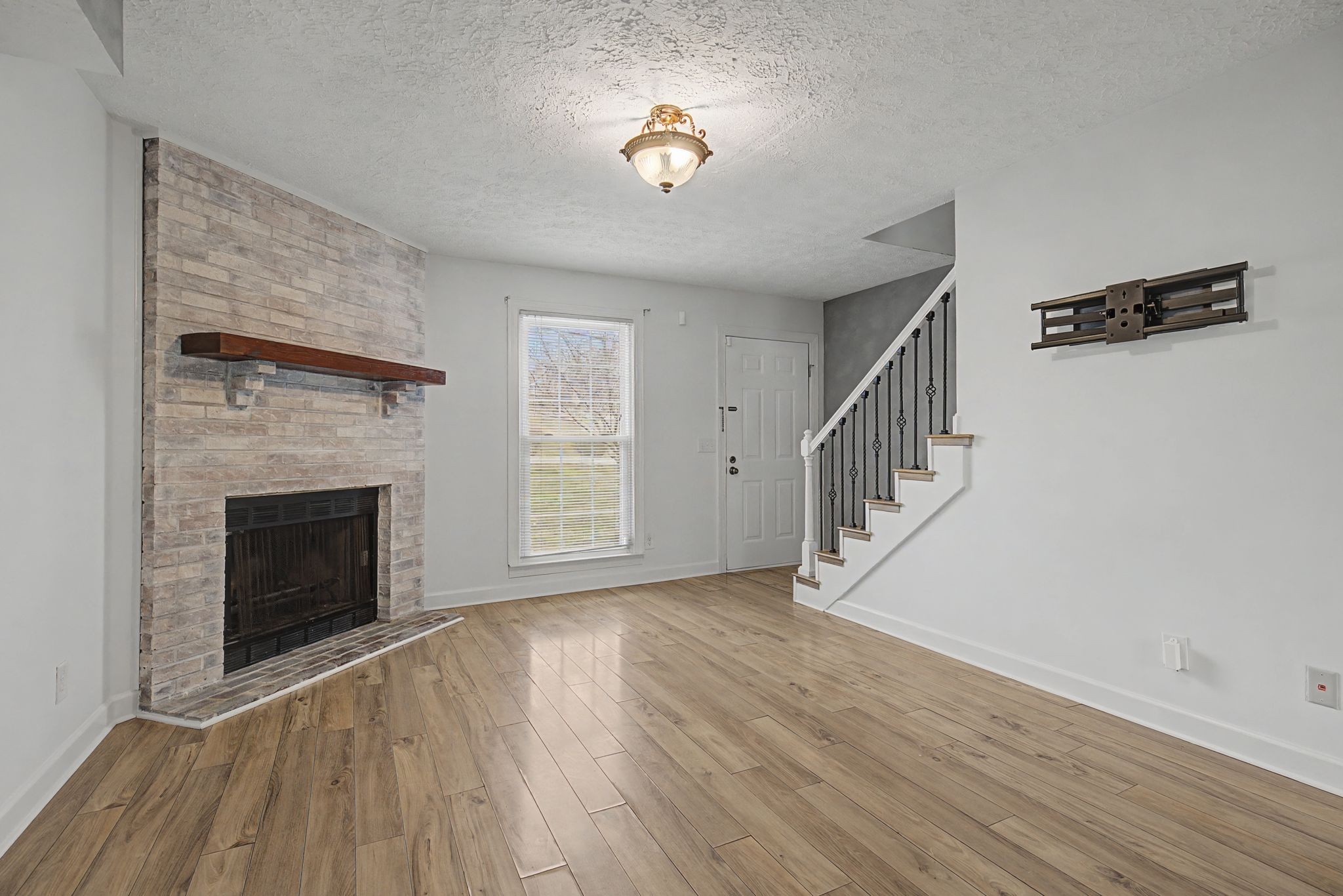 332 Stewarts Ferry Pike