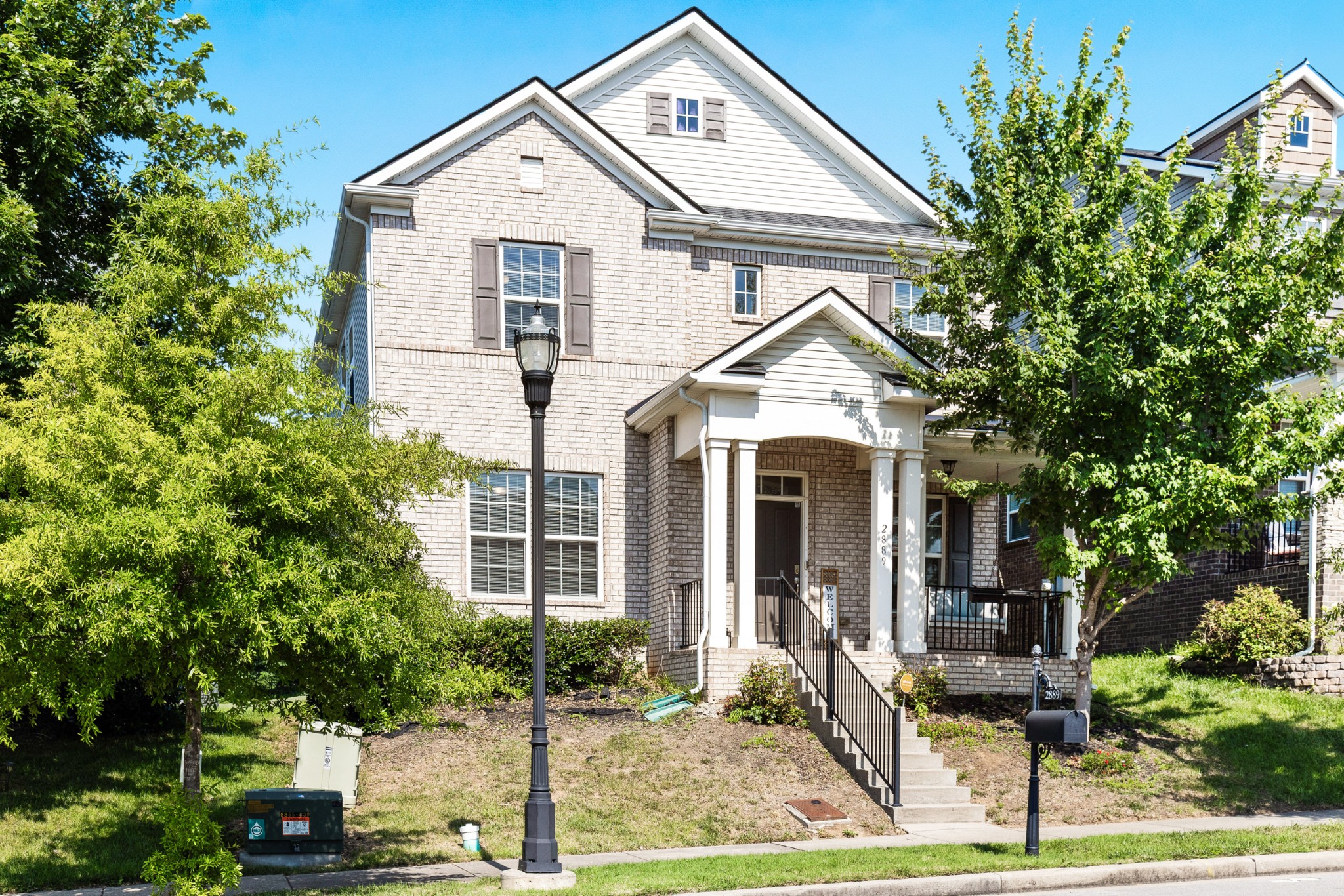 2889 Whitebirch Dr