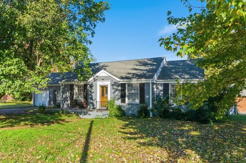 5600 Vine Ridge Dr Nashville TN 37205